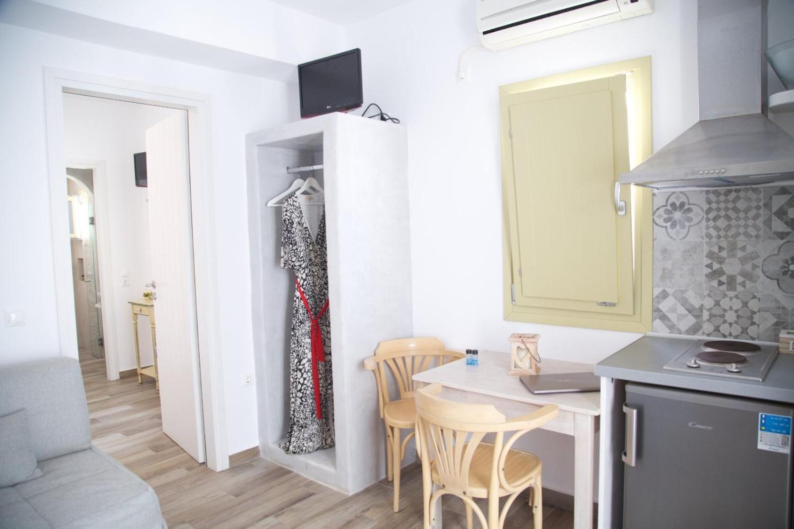 Diasino Apartments And Car Rental Katápola Zimmer foto